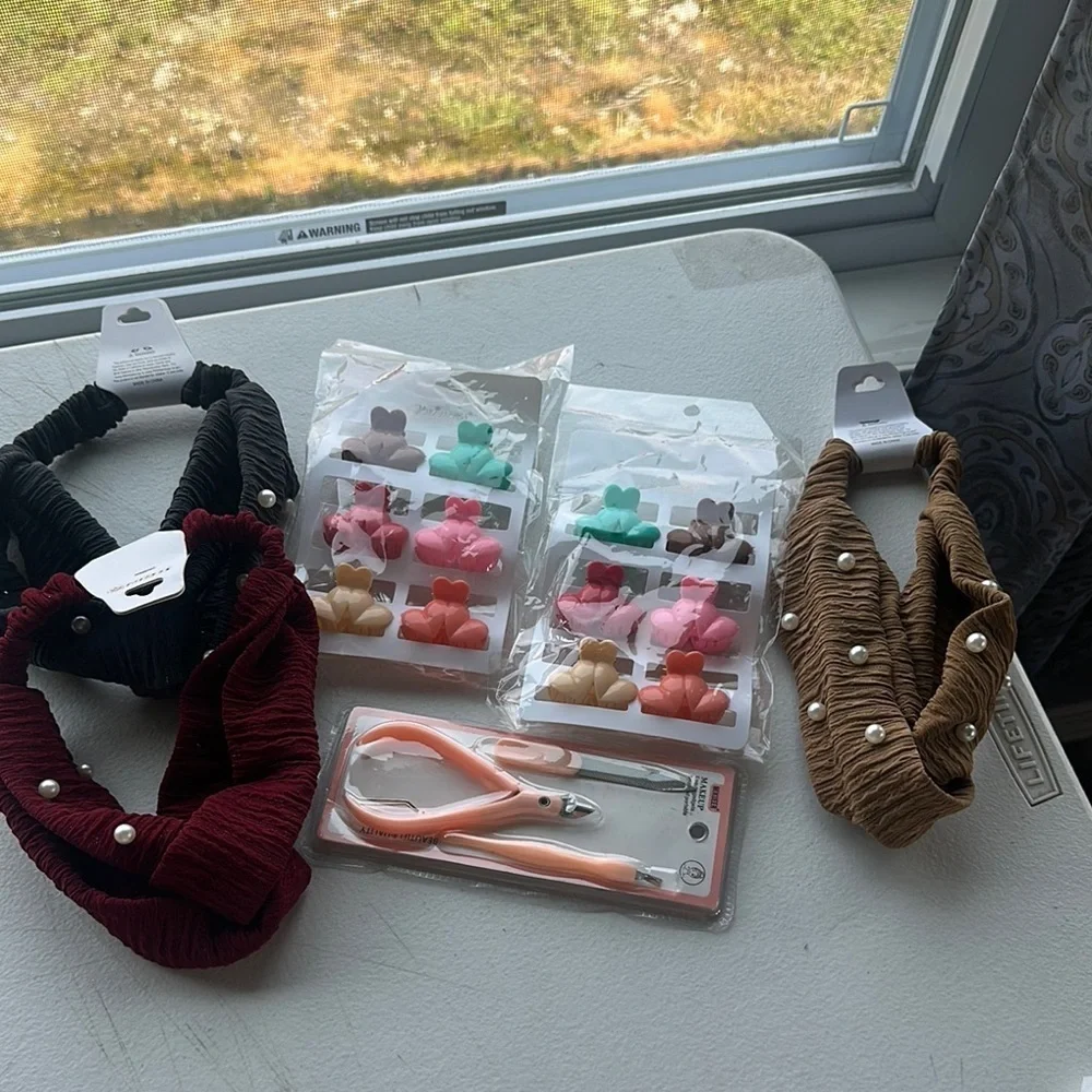 NEW Set Pearl-Embellished Headbands and Colorful Hair Clips Set